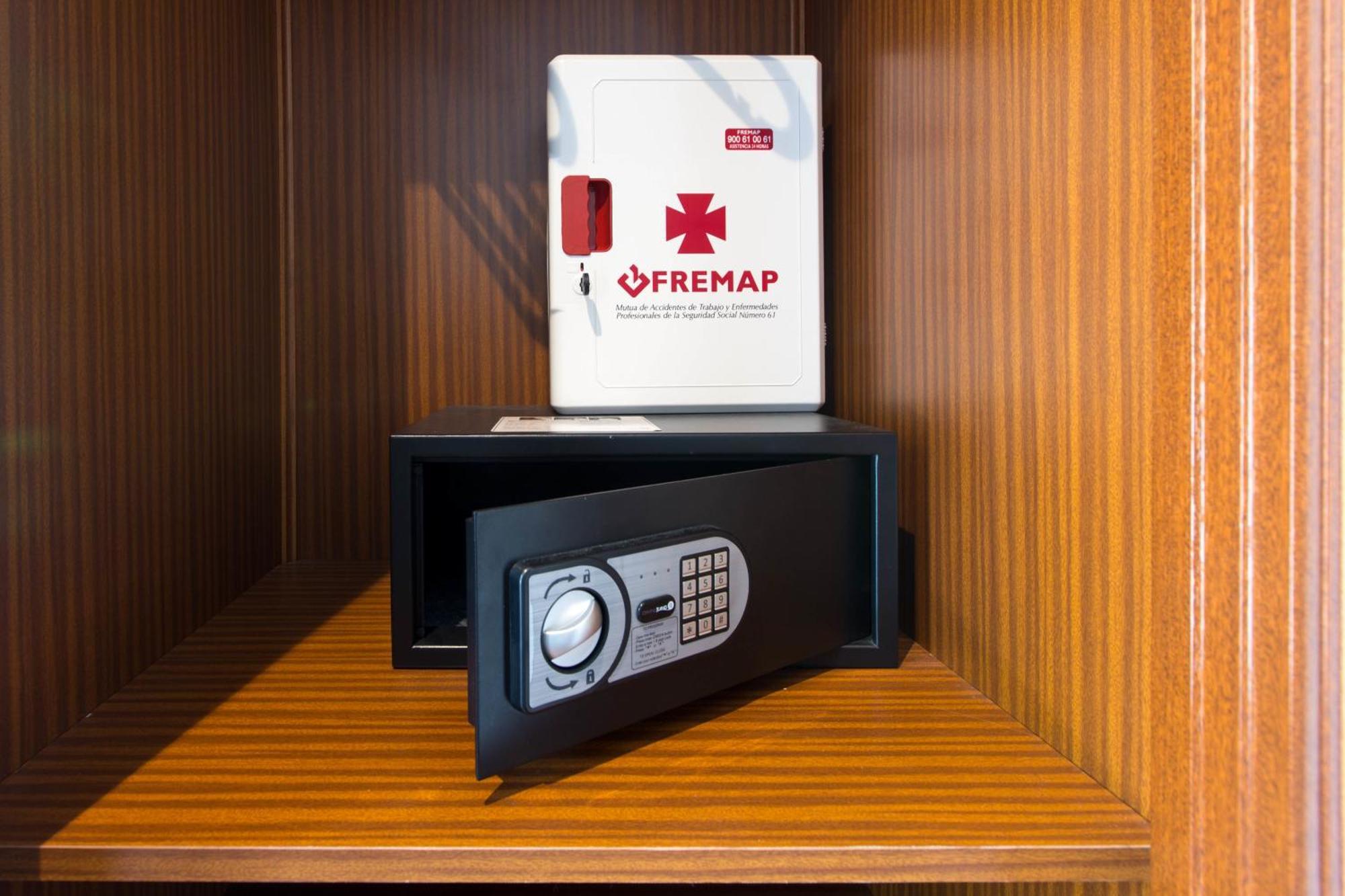 Apartamento Book In Madrid- Puerta Del Sol